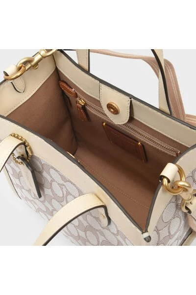 Coach Handtassen TOTE 22 BAG Beige 6 Coach Handtassen TOTE 22 BAG Beige - Afbeelding 4