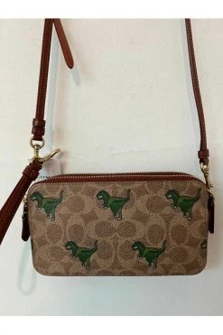 Coach Schoudertassen Bags Brown