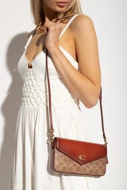 Coach Schoudertassen Wyn Shoulder Bag Brown -Coach Verkoop 52d16d233083fe370280dcbf82ecff32 1