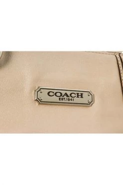 Coach Shoppers Tote Bags Beige 10 Coach Shoppers Tote Bags Beige -Coach Verkoop 958c6008eeca12e27aefae2da9b4fbd7