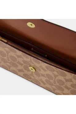 Coach Schoudertassen Handbags Brown -Coach Verkoop a43dec13698df4dc88a6f890d9925220