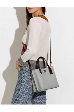 Coach Schoudertassen POCKET Gray -Coach Verkoop bc74ccbf215dc89b15b8379d106fe2f7