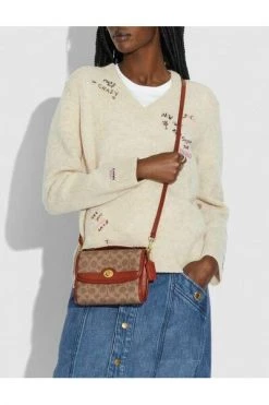 Coach Schoudertassen POCKET Brown -Coach Verkoop de7dfa1f007d081c62b1f4d0d94c3756