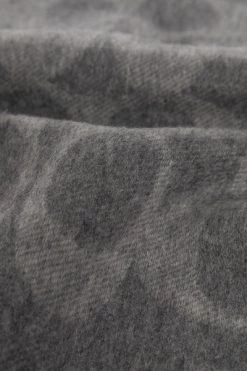 Coach Sjaals Winter Scarves Gray -Coach Verkoop f63c23d2531b65f896243f473f5410cd